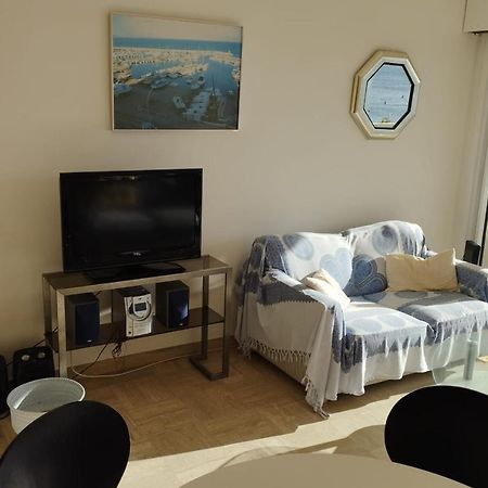 Beautiful 2 Bedrooms Apartment In A Private Residence With Sea View Cannes Exteriör bild