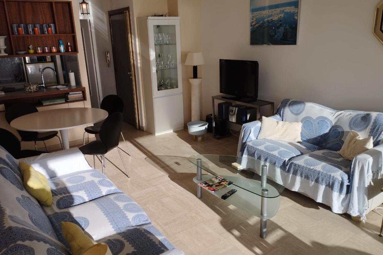 Beautiful 2 Bedrooms Apartment In A Private Residence With Sea View Cannes Exteriör bild